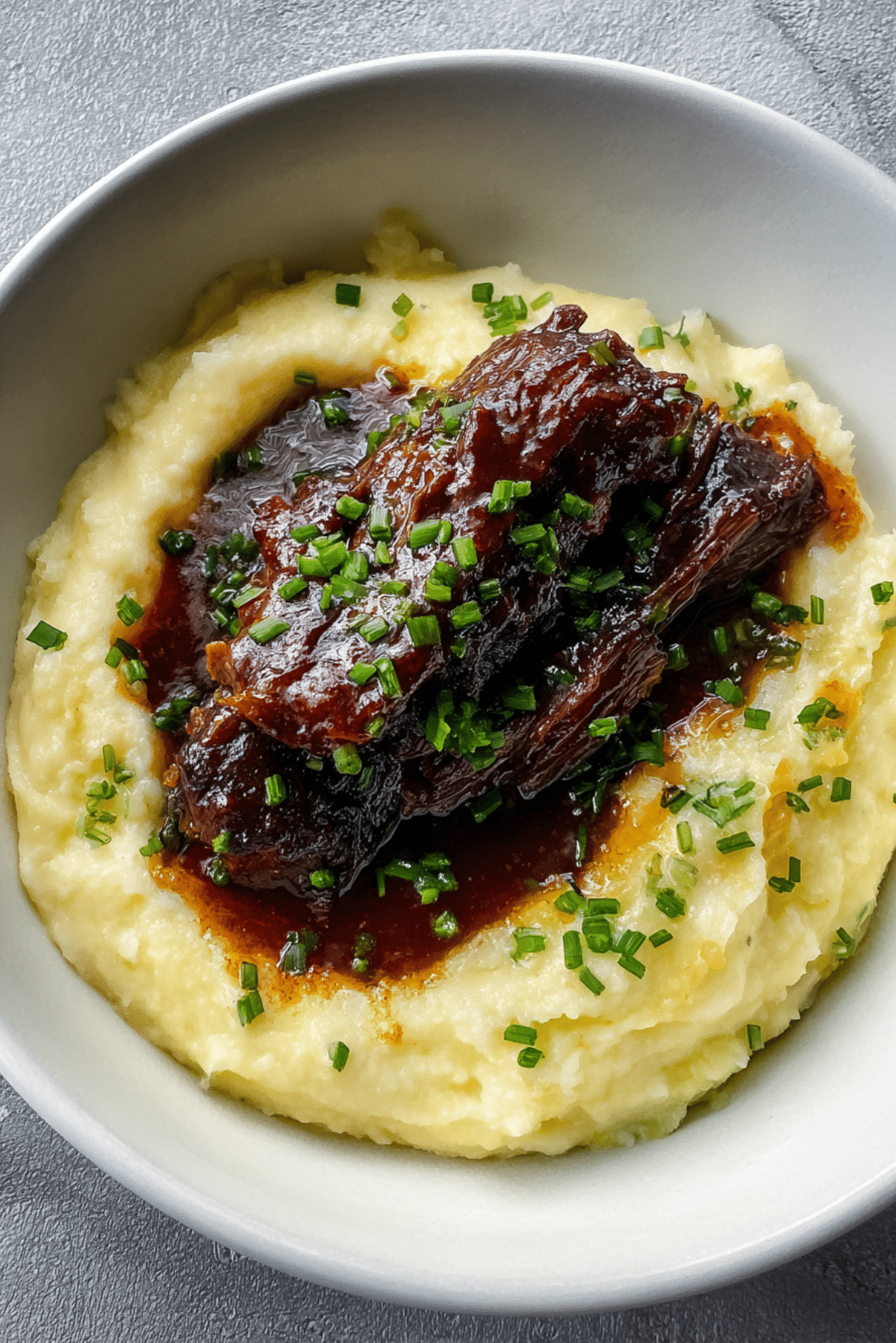 Braised Chuck Roast with Mashed Potatoes