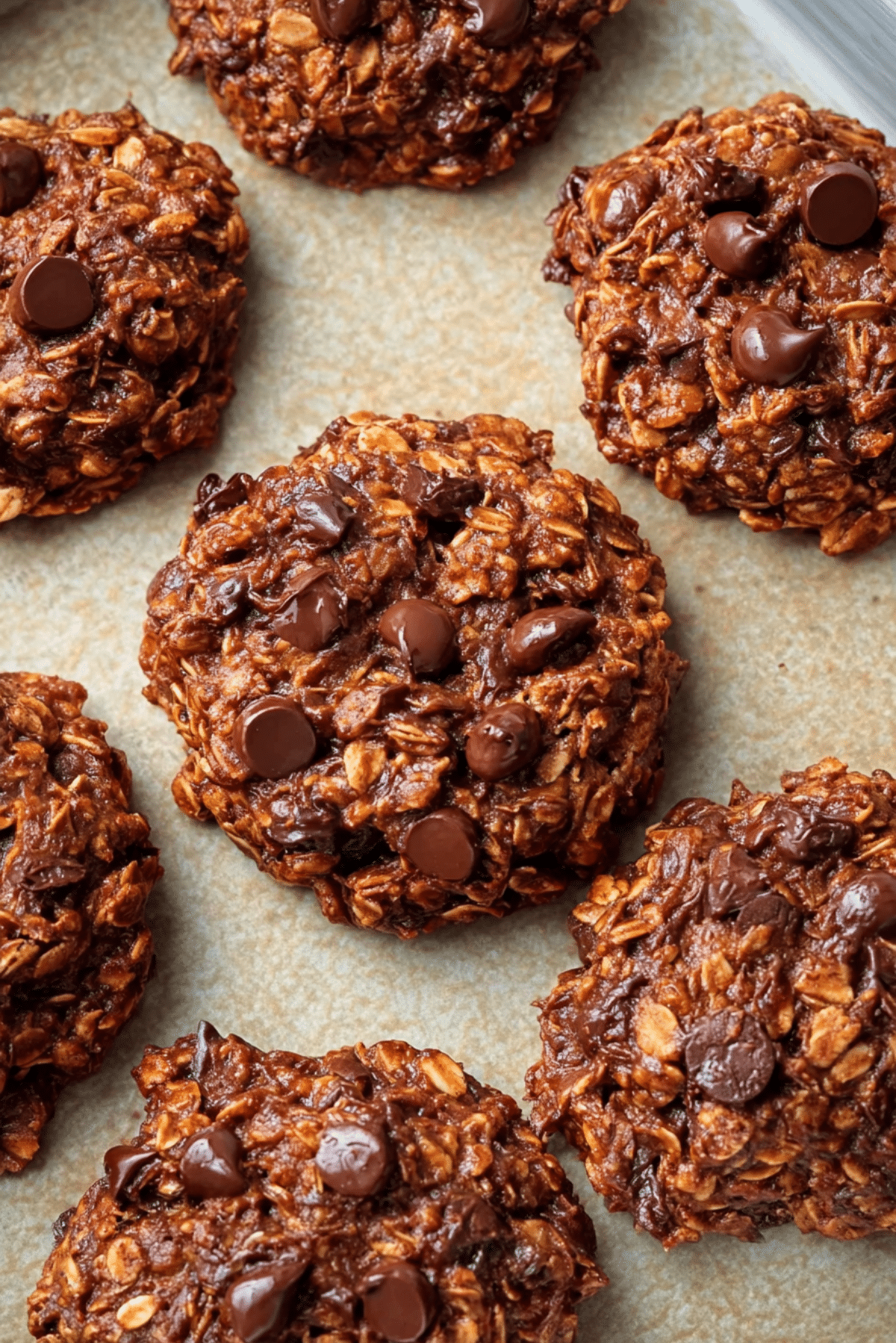 5-Ingredient Banana Oat Chocolate Cookies