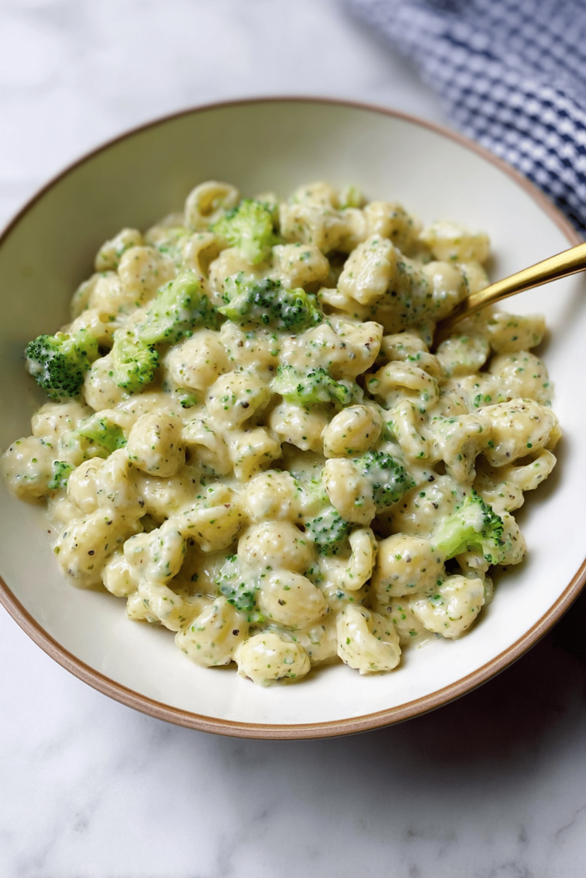 Cheesy and Creamy Broccoli Pasta Recipe